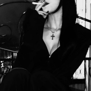 выкуренная сигарета.