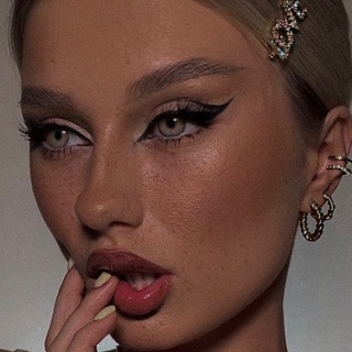 Нраица красица