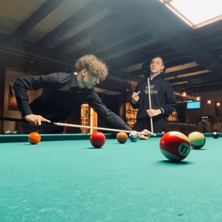 Молодые бизнесмены