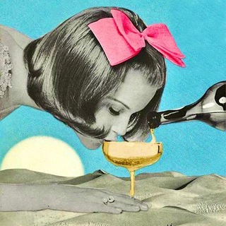 За бокальчиком игристого