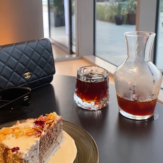 Qel, birge otirip shay isheyik🫖