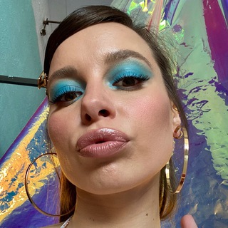 Феминистка и просто красавица