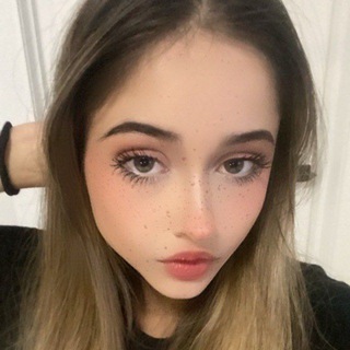 Настюша и дефолтик 💋