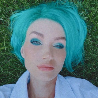 Анна Владимирова автор