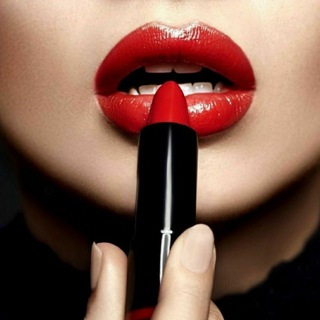 Марафон красной помады