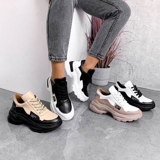 Женская и мужская обувь