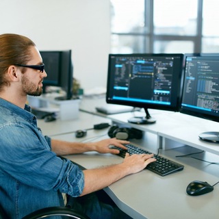 Разработчики Программ