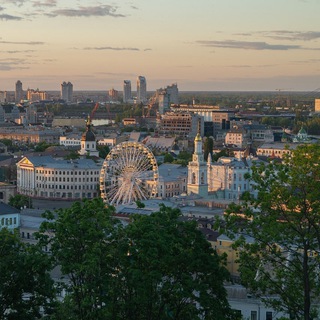 Купівля, продаж та оренда квартир, будинків, офісів у Києві. Дошка оголошень.