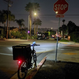 Чат Титан Los-Angeles 🌴, США🇺🇸: жизнь в США, доставка еды, ⚡️новости, будни, технологии, интересное