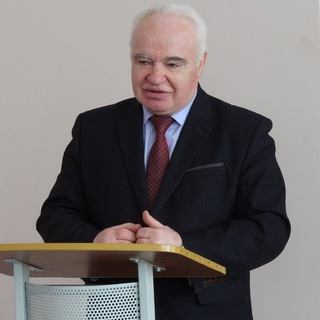 Владимир Леонов