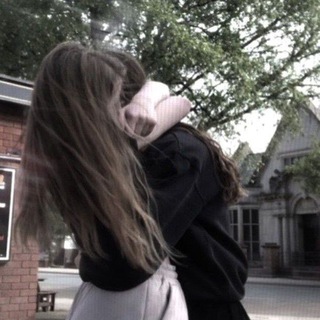 ищу п🅰️рня