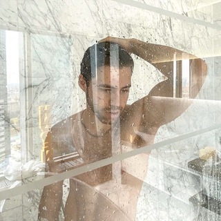 ХОЛОСТЯК ОНЛАЙН