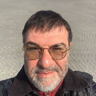 Евгений Гришковец 🧔 и Ко🧍‍♀🧍