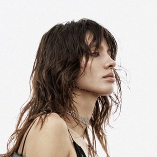 Рома Милова @romamilova