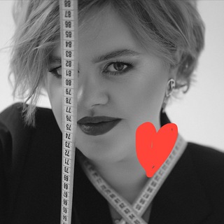 Богиня Кроя с острой харизмой