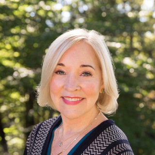 Dr. Christiane Northrup