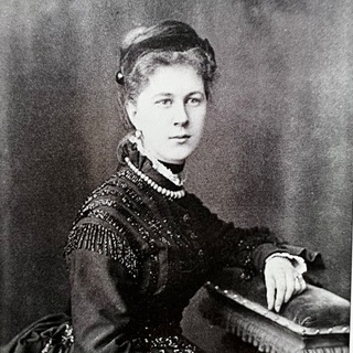 Тенишевы и Ко