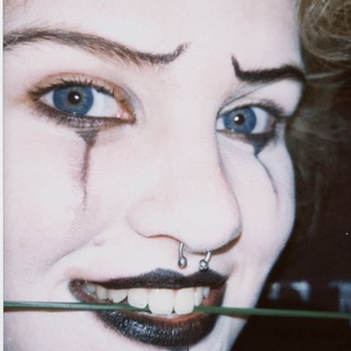 ॐ Яркости сверхновой посвящается