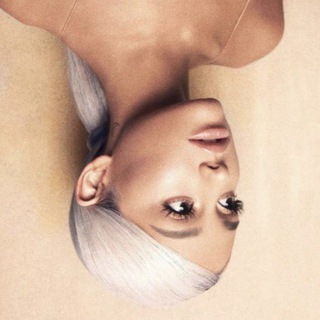 𝐀𝐫𝐢𝐚𝐧𝐚 𝐆𝐫𝐚𝐧𝐝𝐞 𝐖𝐚𝐥𝐥𝐩𝐚𝐩𝐞𝐫𝐬 🤍