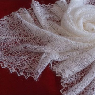 Оренбургский пуховый платок