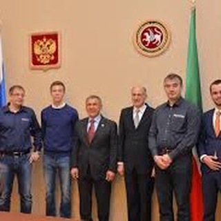 Полит У Права