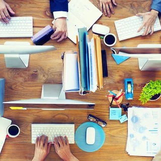 Политика За Гранью