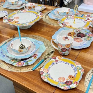 Sarpo Töy va Marosim.