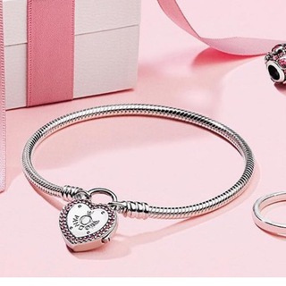 Silvershop_by_AzizaM