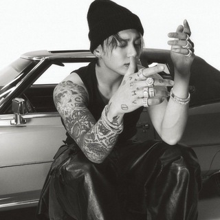 только песни k-pop.