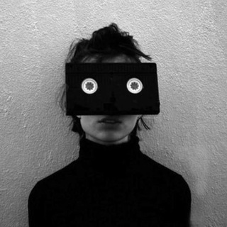 Camerawoman (jonatanlivingston)