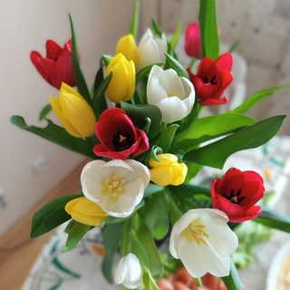 Книги, кофе и цветы 📓 ☕️🌺