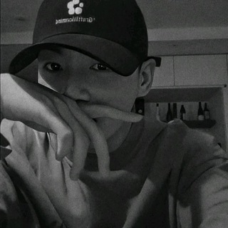 твой любовник.