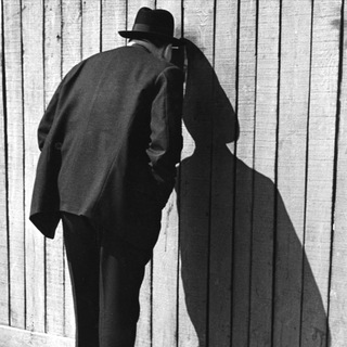 Дырка в занавесе