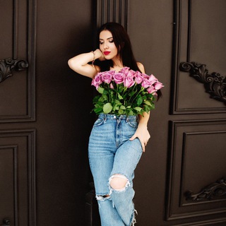 Эсма Володина