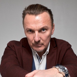 Дизайнер Александр Батеньков