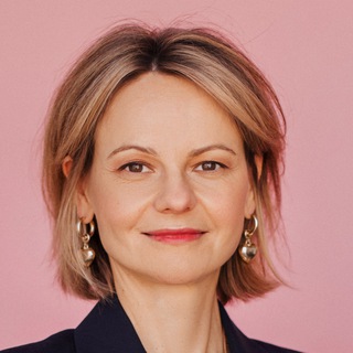 Девушка с Деньгами