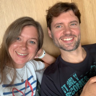 Катя что-то написала