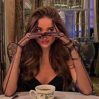 Светская беседа Адлета и Миры