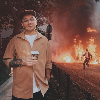 Евгений Фист …печатает