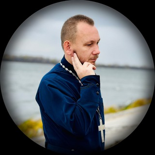 Священник Евгений Караваев