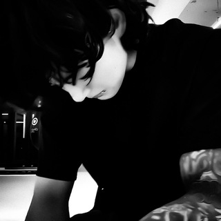 безликий портре́т