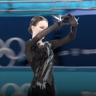 • 𝒻𝒾ℊ𝓊𝓇ℯ 𝓈𝓀𝒶𝓉𝒾𝓃ℊ 𝒻𝒶𝓃 • 💋