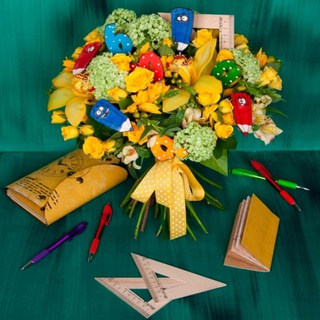 Цветы и угольники