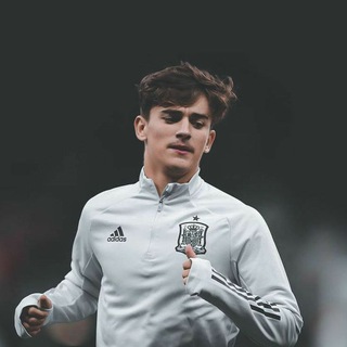 🎄𝓖𝓪𝓿𝓲_𝓶𝓸𝓷𝓮𝔂_2❄️