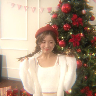 кпоп игры от юкки 🫐